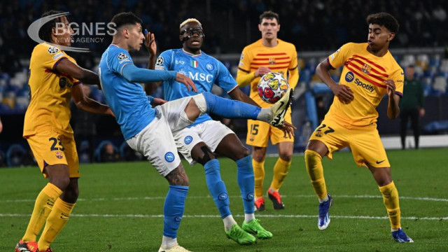 Napoli and Barcelona left their Champions League last 16 tie to the second leg after a 1-1 first-leg draw at the Diego Maradona Stadium in Naples